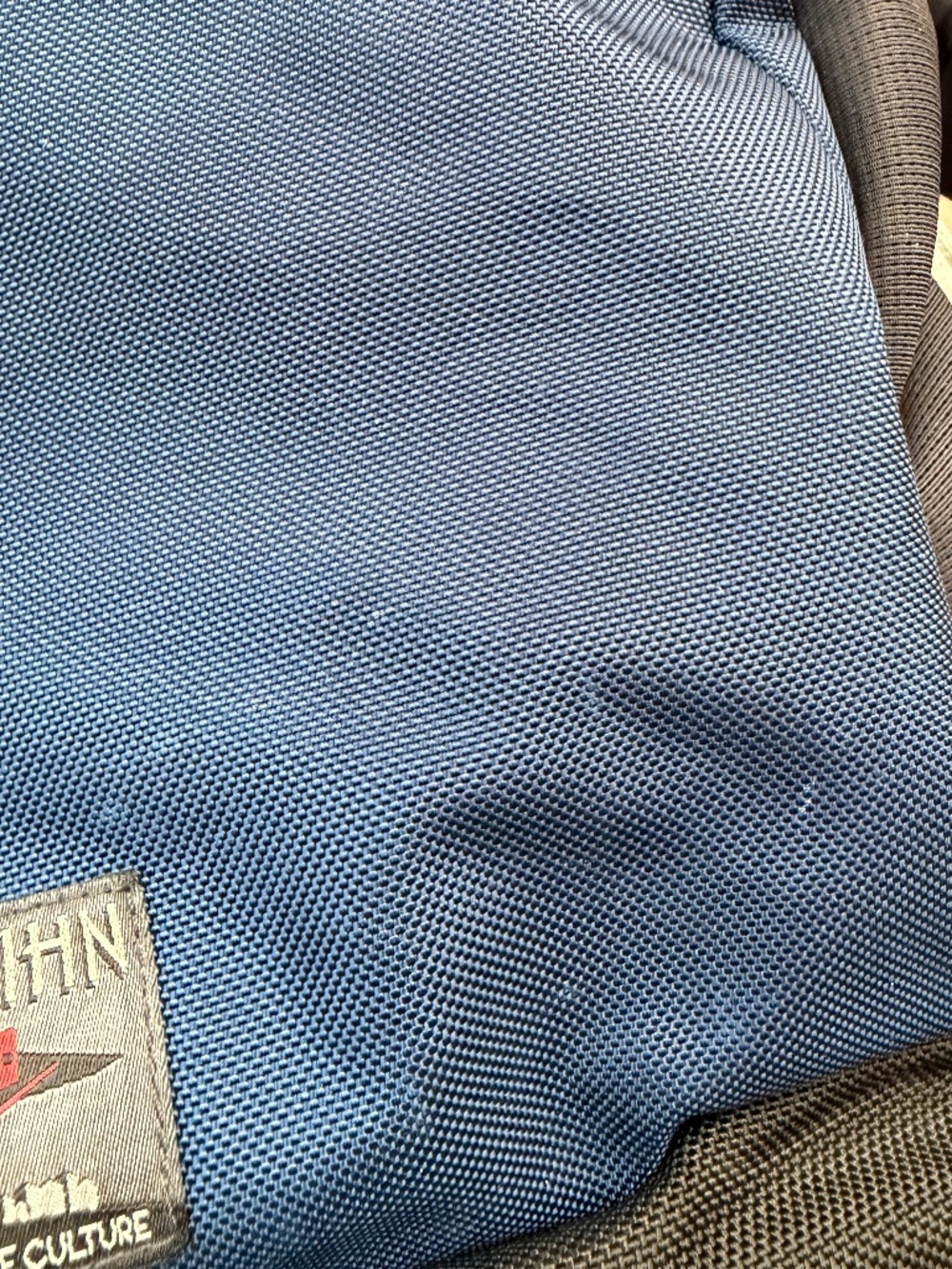 Tom Bihn Backpack - Addax 31 Deep Blue Ballistic/Taiga 200 Halcyon - Picture 6 of 7